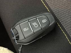 Blanc Utilisé 2023 Citroën C3 PureTech Citadine | 10 999 € (Prix juste)