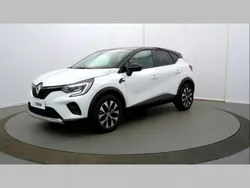 Blanc Utilisé 2024 Renault Captur Evolution SUV | 17 390 € (Bon prix)