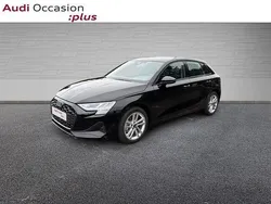 Noir brillant Utilisé 2025 Audi A3 Design | 33 590 € (Prix juste)