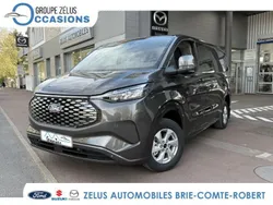 Gris Nouvelle 2025 Ford Transit Limited | 49 900 € (Prix assez cher)