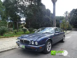 Bleu Utilisé 1999 Jaguar XJ8 Sovereign Berline | 17 500 €