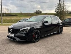 Noir Utilisé 2016 Mercedes A45 AMG AMG Berline | 29 750 € (Prix juste)