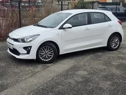 Blanc Utilisé 2023 Kia Rio 2 Citadine | 14 990 € (Prix juste)