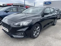 Noir Utilisé 2021 Ford Focus ST-Line Berline | 16 299 € (Prix juste)