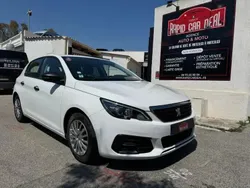 Blanc Utilisé 2018 Peugeot 308 Access Berline | 8 990 € (Prix juste)