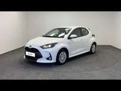 Utilisé 2022 Toyota Yaris Hybrid Business Edition Berline | 18 699 € (Prix juste)