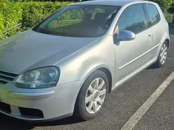 Argent Utilisé 2004 VW Golf IV Berline | 1 600 €