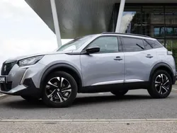 Utilisé 2022 Peugeot 2008 Allure SUV | 20 488 € (Prix juste)