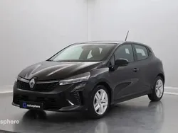 Noir Utilisé 2024 Renault Clio V Evolution Berline | 16 799 € (Prix juste)