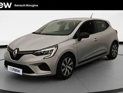 Gris Utilisé 2023 Renault Clio V Equilibre Citadine | 14 999 € (Prix juste)