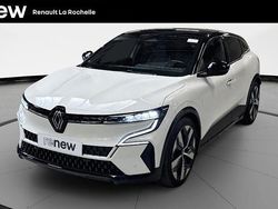 Blanc Utilisé 2022 Renault Mégane Techno Berline | 25 990 € (Prix juste)