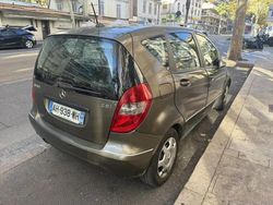 Brun Occasion 2009 Mercedes A180 Classic Monospace | 5 990 € (Prix assez cher)