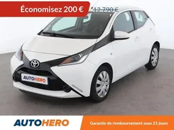 Blanc Utilisé 2017 Toyota Aygo X-play Citadine | 12 590 € (Prix juste)