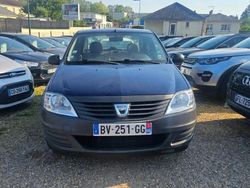 Bleu Utilisé 2011 Dacia Logan Berline | 3 700 €
