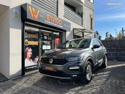 Gris Occasion 2018 VW T-Roc LOUNGE SUV | 14 490 €