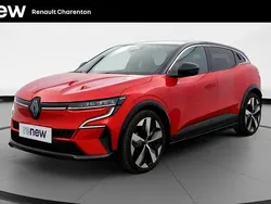 Rouge Utilisé 2022 Renault Mégane Techno Berline | 26 490 € (Prix juste)