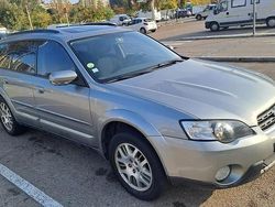 Argent Utilisé 2006 Subaru Outback SUV | 9 900 €
