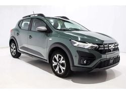 Vert Utilisé 2023 Dacia Sandero Stepway Citadine | 13 980 € (Prix juste)