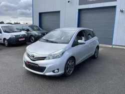 Gris Utilisé 2013 Toyota Yaris Berline | 5 990 €