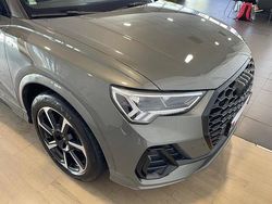 Gris chronos métallisé Utilisé 2024 Audi Q3 Sportback S-Line SUV | 51 990 €