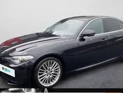 Utilisé 2016 Alfa Romeo Giulia Lusso Berline | 17 900 € (Prix cher)