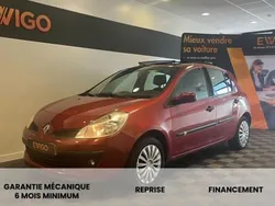 Utilisé 2005 Renault Clio II Dynamique Citadine | 6 990 € (Prix assez cher)