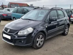 Noir Utilisé 2014 Suzuki SX4 GL SUV | 2 490 €