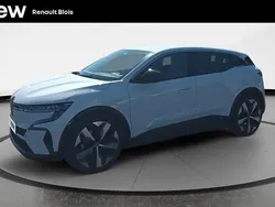Blanc Utilisé 2022 Renault Mégane Techno Berline | 24 990 € (Prix juste)