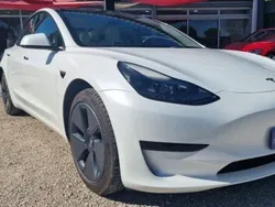 Utilisé 2022 Tesla Model 3 Standard Range Berline | 24 900 €
