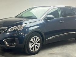 Bleu Utilisé 2019 Peugeot 5008 Allure Monospace | 14 490 € (Prix juste)