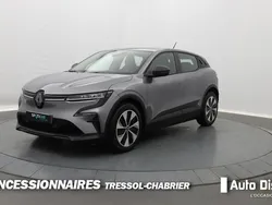 Gris Utilisé 2023 Renault Mégane Evolution Berline | 25 690 € (Prix juste)