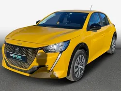 Jaune Utilisé 2022 Peugeot e-208 Active Citadine | 15 755 € (Bon prix)
