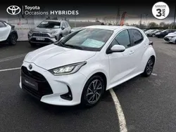 Utilisé 2023 Toyota Yaris Hybrid Design Berline | 19 990 € (Prix juste)