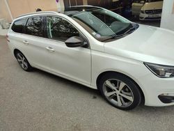 Blanc Utilisé 2015 Peugeot 308 S Break | 5 900 € (Prix assez cher)