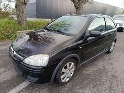 Noir Utilisé 2006 Opel Corsa Cosmo Berline | 600 € (Bon prix)