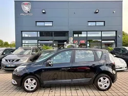 Noir Utilisé 2013 Renault Mégane III Zen Monospace | 7 990 € (Bon prix)
