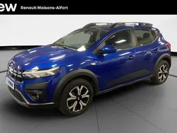 Bleu Utilisé 2024 Dacia Sandero Expression Citadine | 16 490 € (Prix juste)