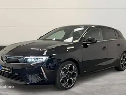 Noir Utilisé 2022 Opel Astra Ultimate Berline | 21 799 € (Prix juste)