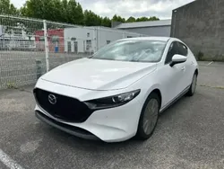 Blanc Nouvelle 2025 Mazda 3 Berline | 28 990 € (Prix juste)