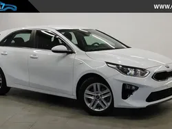 Blanc Utilisé 2020 Kia Ceed Active Berline | 18 490 € (Prix juste)