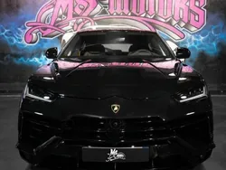 Noir Utilisé 2024 Lamborghini Urus SUV | 359 900 €