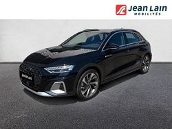 Noir mythic métallisé Utilisé 2025 Audi A3 e-tron Design Citadine | 61 289 €