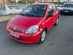Rouge Utilisé 2002 Toyota Yaris Luna | 2 590 €