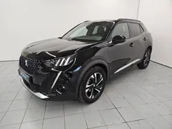 Noir Utilisé 2021 Peugeot 2008 GT SUV | 17 990 € (Prix juste)