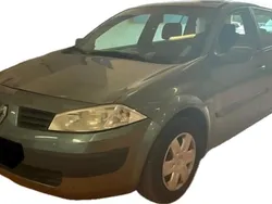 Vert Utilisé 2004 Renault Mégane GrandTour Authentique Break | 4 590 €
