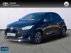 Utilisé 2023 Toyota Yaris Hybrid Design Berline | 17 990 € (Prix juste)
