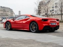 Rouge Utilisé 2017 Ferrari 488 Coupé | 214 900 € (Prix assez cher)