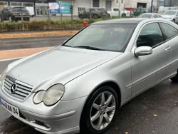 Utilisé 2001 Mercedes C220 Berline | 790 €