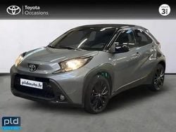 Biton bleu genièvre métal/toit noir Utilisé 2024 Toyota Aygo Design Citadine | 16 990 € (Prix assez cher)