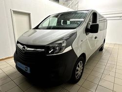 Gris Utilisé 2016 Opel Vivaro Van | 15 990 € (Prix assez cher)